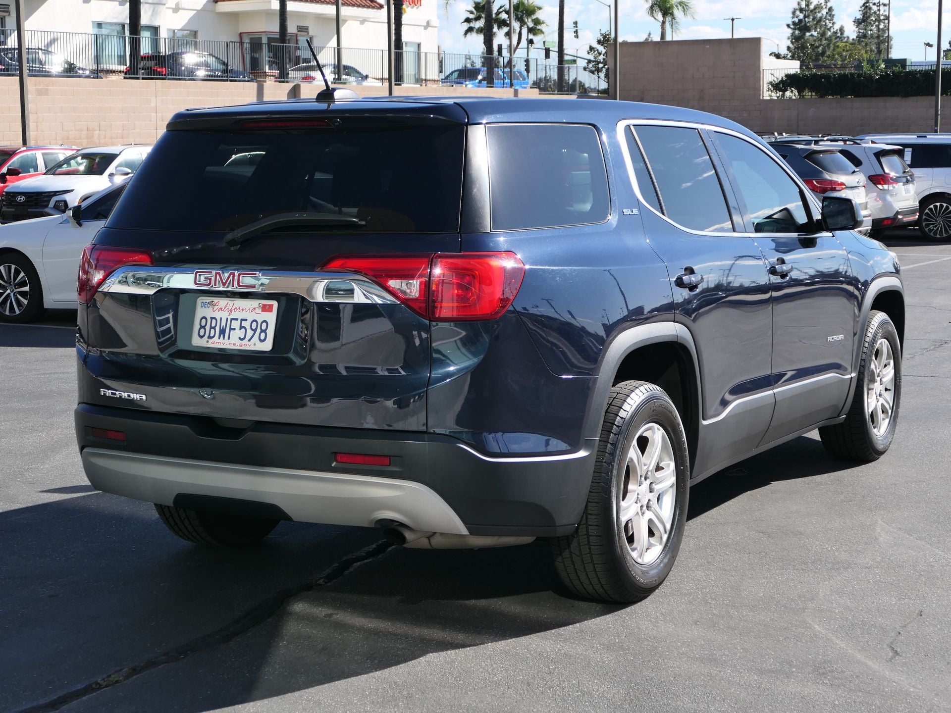 2017 GMC Acadia SLE-1
