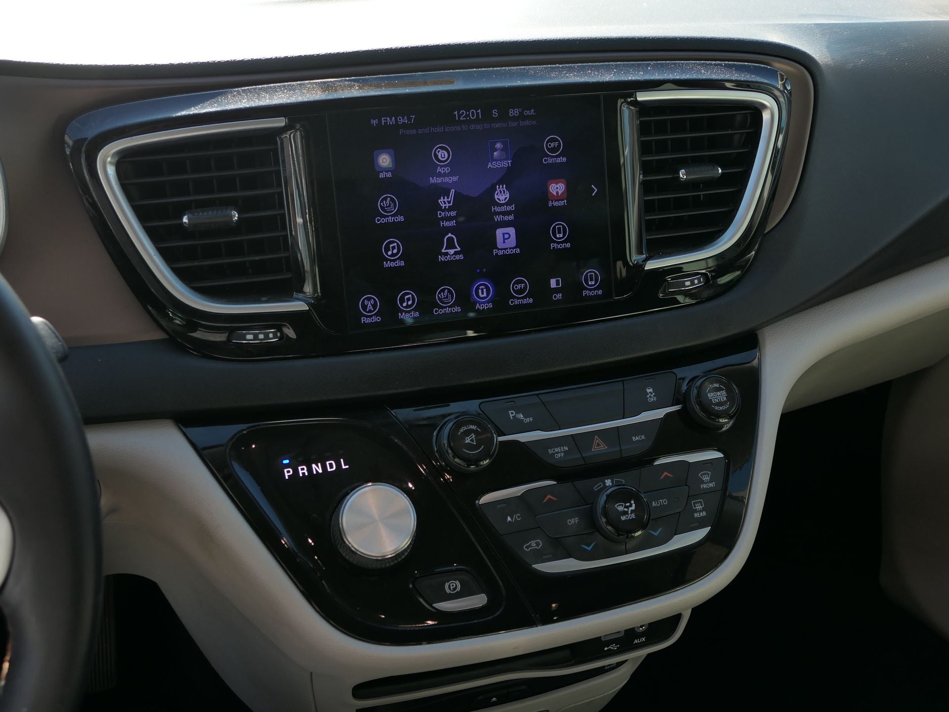 2017 Chrysler Pacifica Touring L Plus