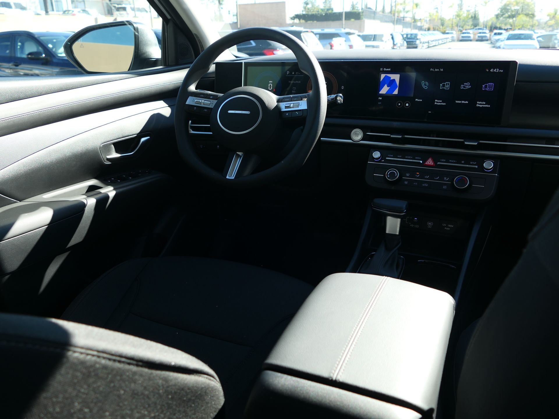 2026 Hyundai TUCSON SE FWD