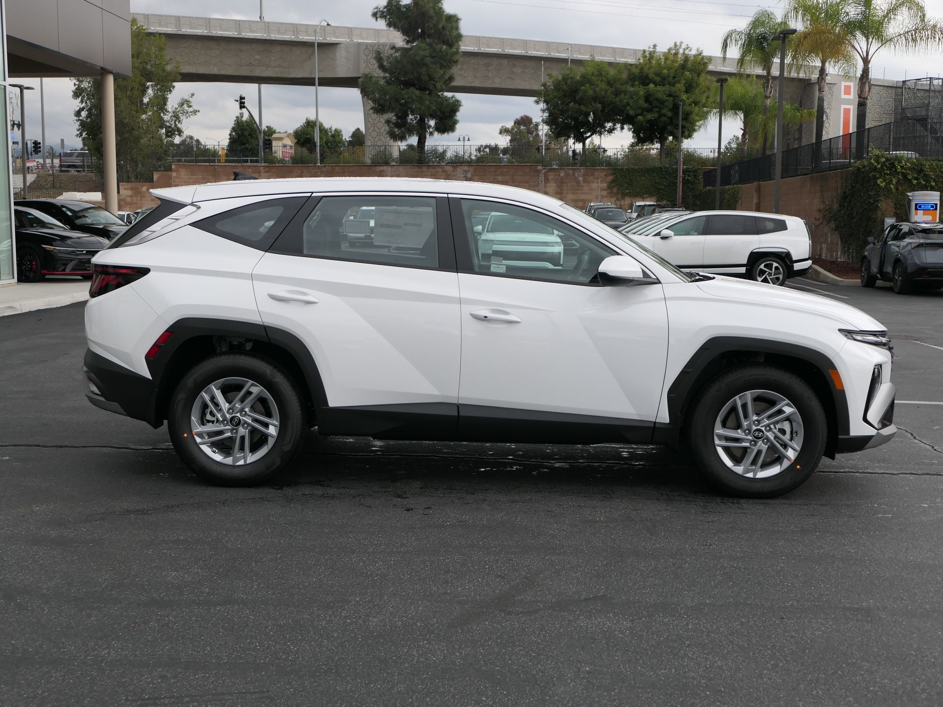 2026 Hyundai TUCSON SE FWD