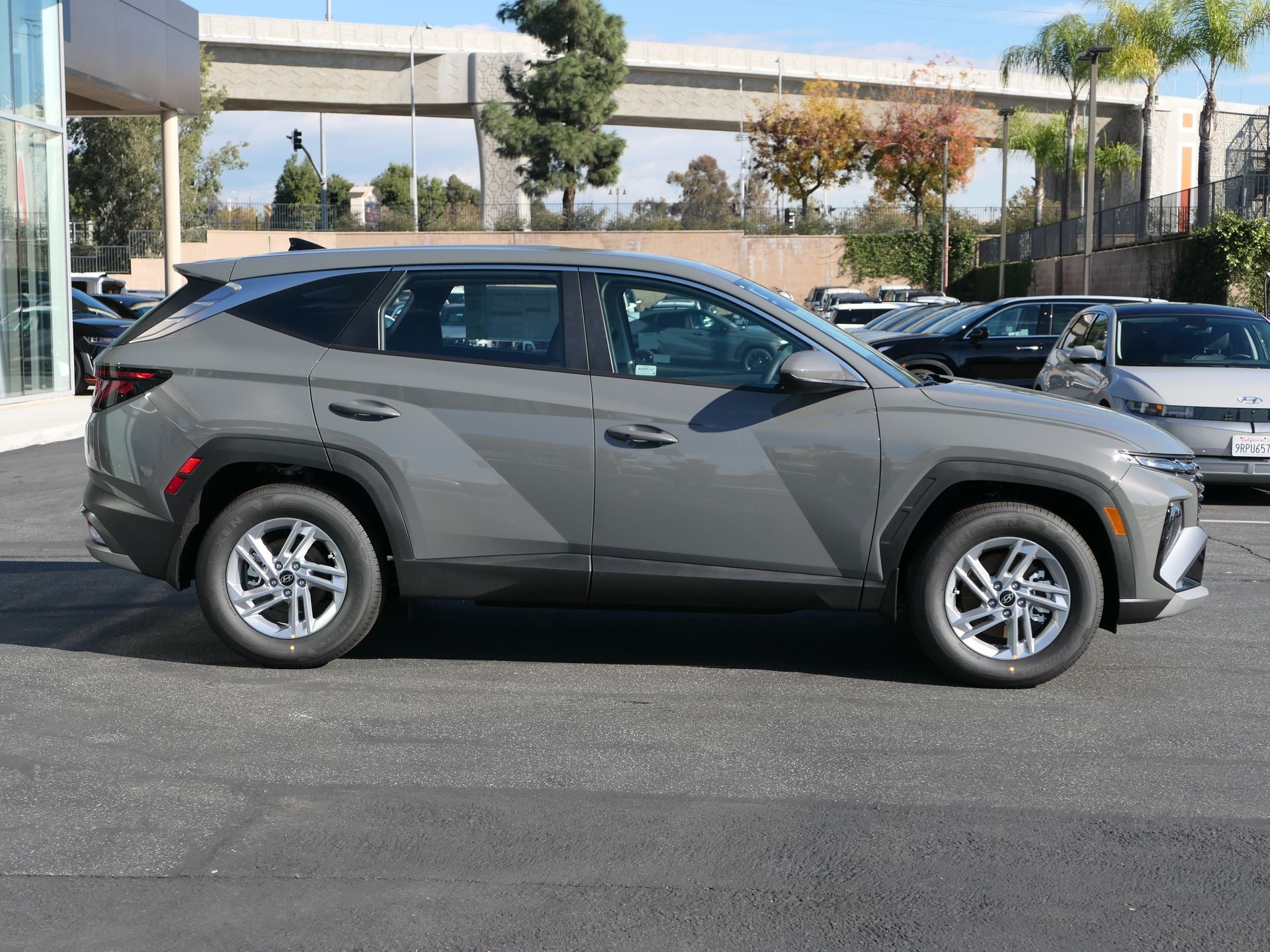 2026 Hyundai TUCSON SE FWD