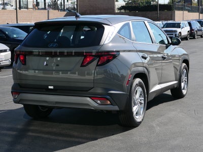 2026 Hyundai TUCSON SE FWD