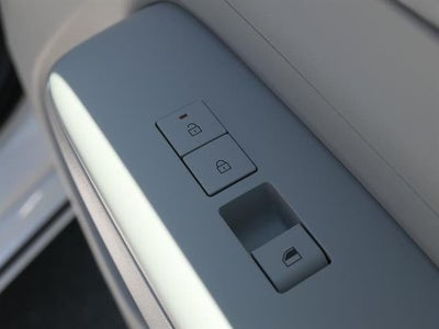 2025 Hyundai KONA ELECTRIC SEL