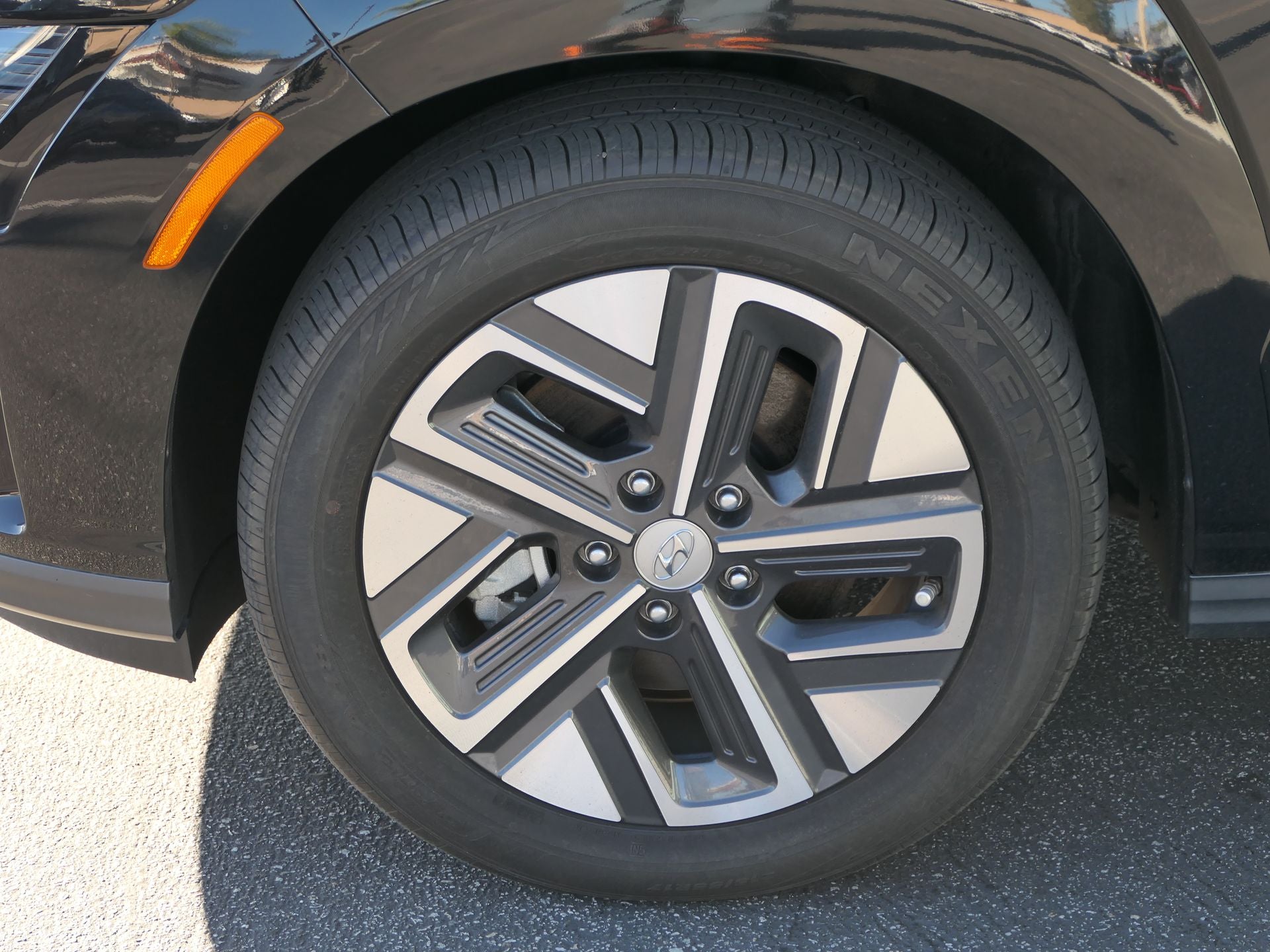 2023 Hyundai KONA ELECTRIC SEL