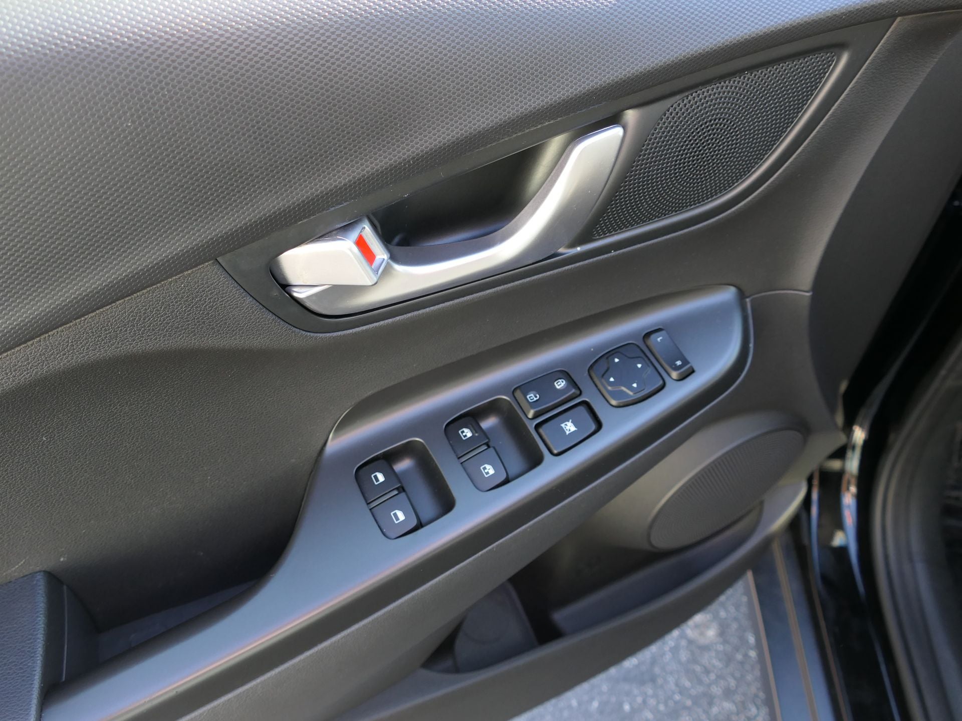 2023 Hyundai KONA ELECTRIC SEL