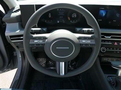 2025 Hyundai SONATA SE