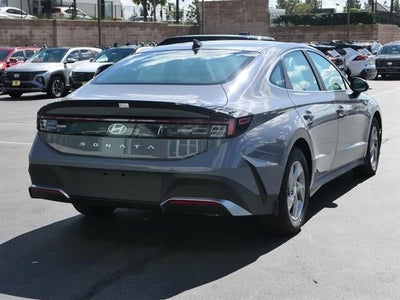 2025 Hyundai SONATA SE