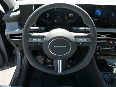 2025 Hyundai SONATA SE