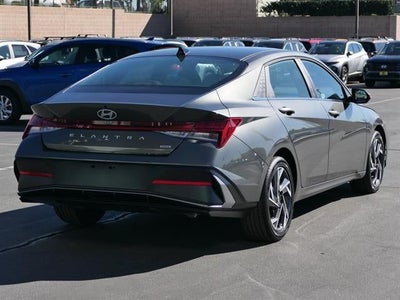 2025 Hyundai ELANTRA HYBRID Limited