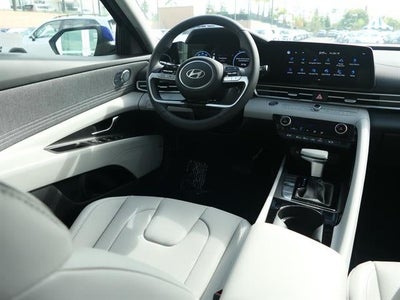 2025 Hyundai ELANTRA HYBRID Limited