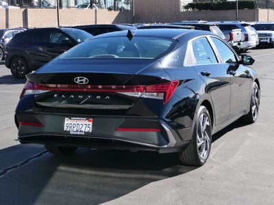 2024 Hyundai ELANTRA SEL